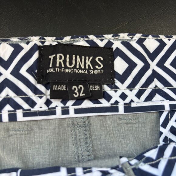 Trunks Surf And Swim Co. Men's Performance Multi-Functional Shorts Size 32 - Picture 10 of 12